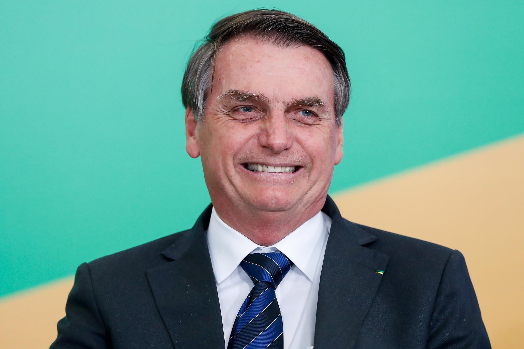 Bolsonaro parabenizou Ernesto Ara&uacute;jo, Paulo Guedes e Tereza Cristina pelas "negocia&ccedil;&otilde;es"
