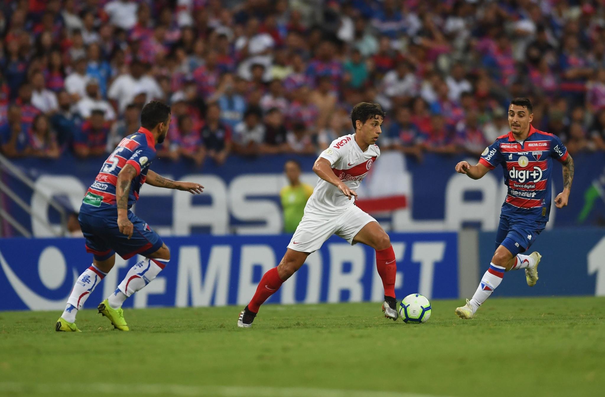 Sarrafiore dever&aacute; estar em campo pelo Inter contra o Goi&aacute;s