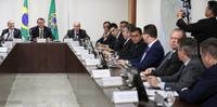 Nesta terça ocorreu reunião com Ministros da Casa Civil, Defesa, Relações Exteriores, Meio Ambiente, Secretaria-Geral, Secretaria de Governo, GSI e Governadores da Amazônia Legal