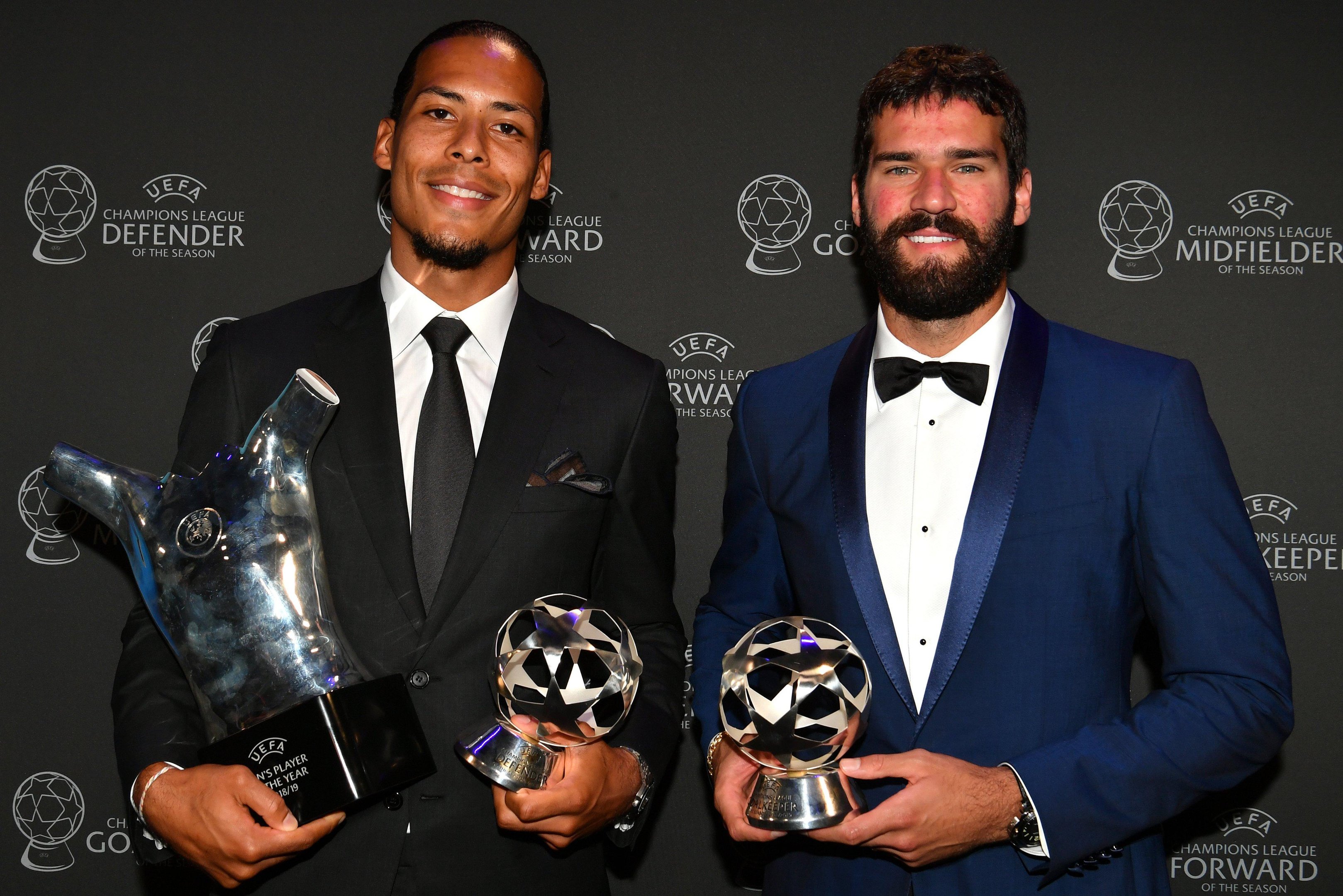 Dupla foi campe&atilde; da Liga dos Campe&otilde;es pelo Liverpool