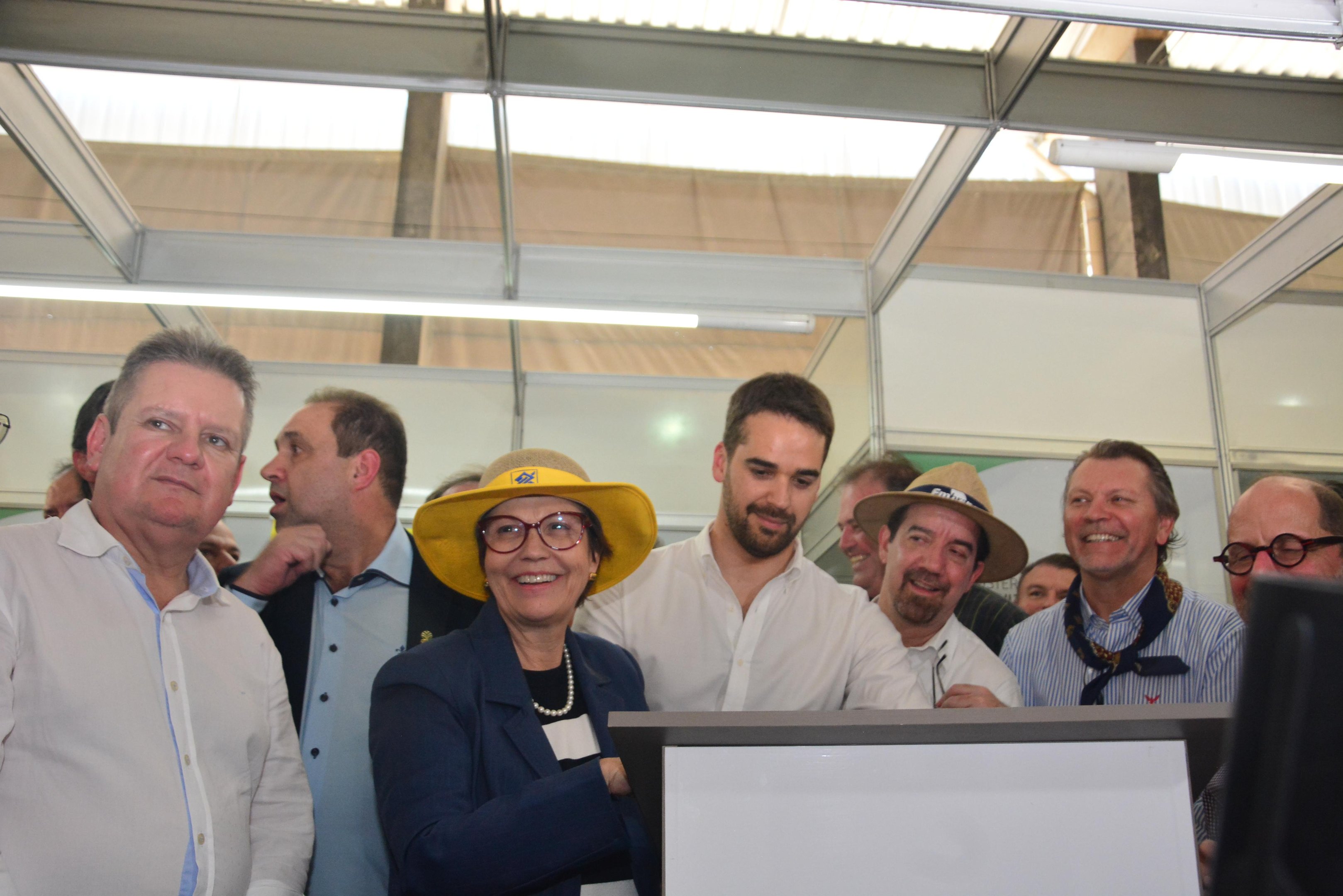 Ministra Tereza Cristina participou da abertura oficial do pavilh&atilde;o da Agricultura Familiar na Expointer, em Esteio