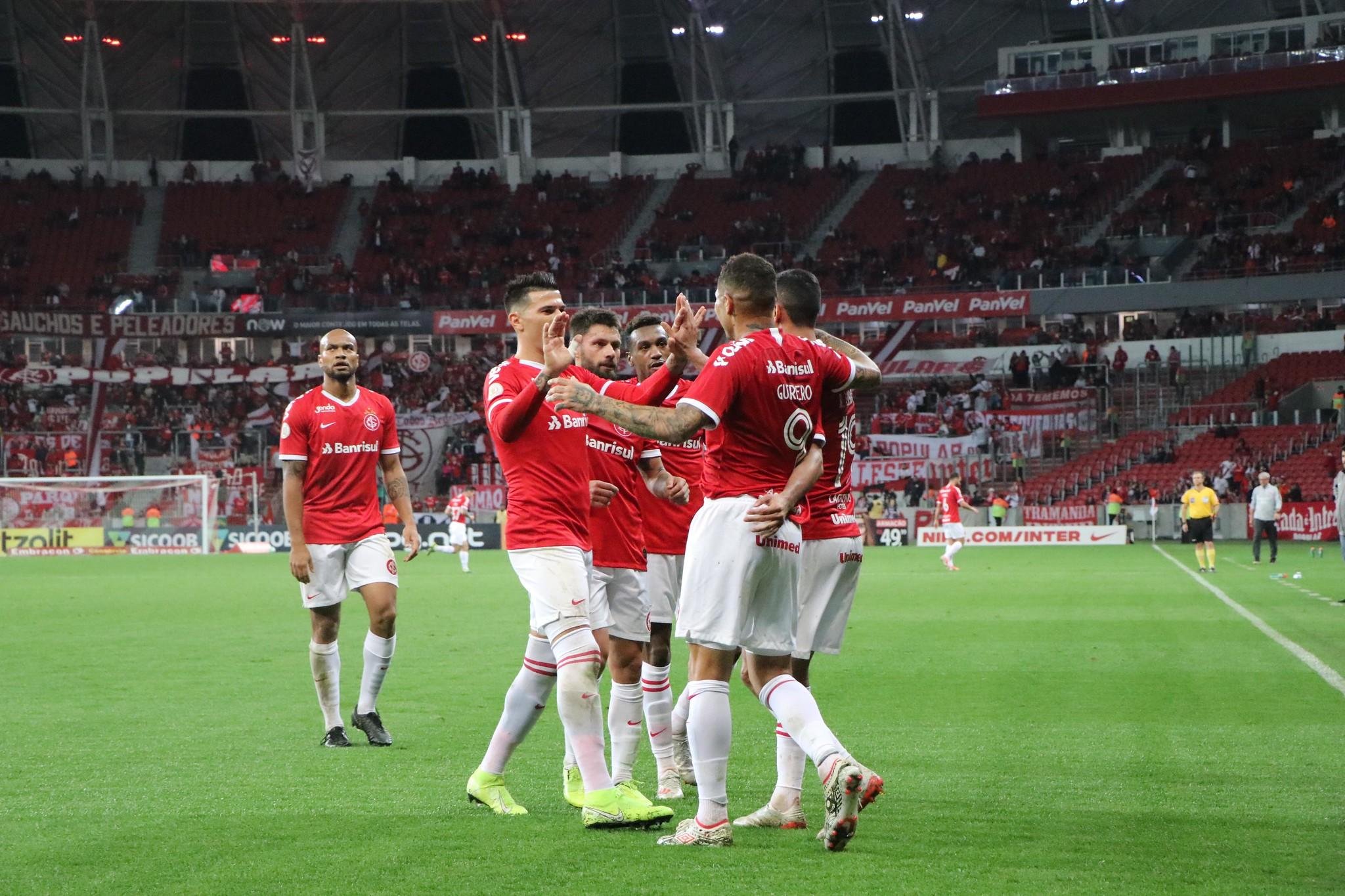 Preparador f&iacute;sico garante titulares 100% para duelo contra o Cruzeiro