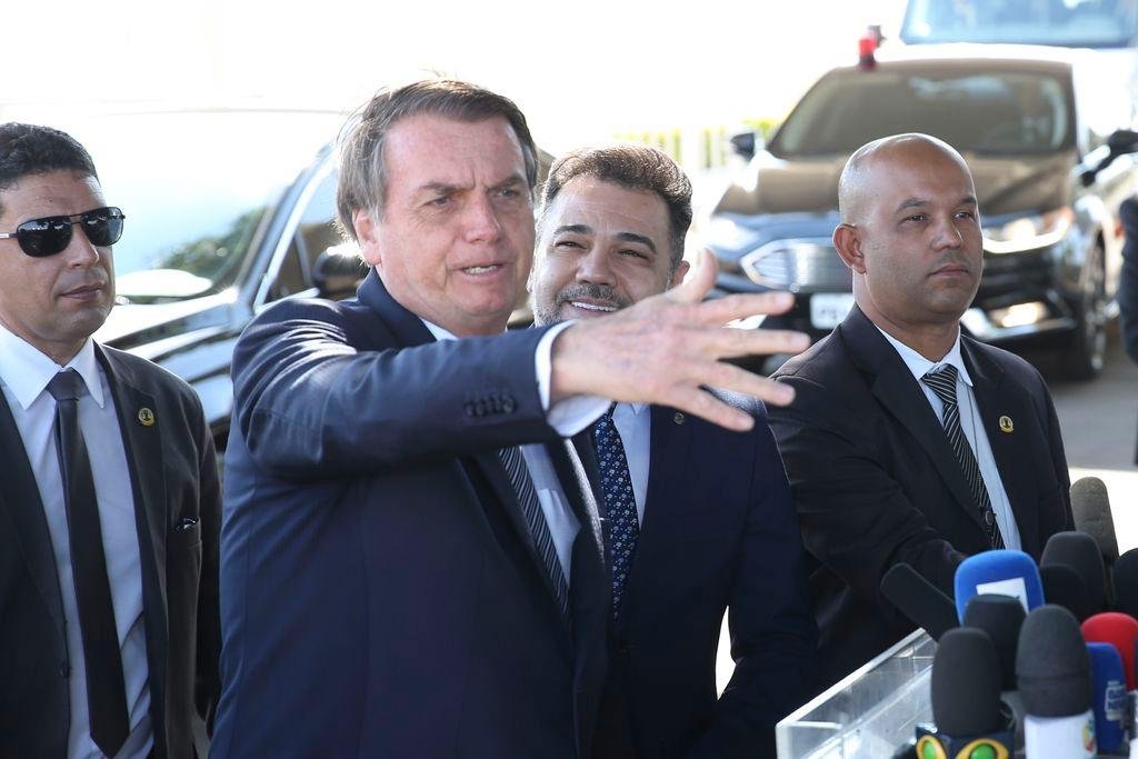 Bolsonaro falou que a reuni&atilde;o de l&iacute;deres sul-americanos prevista para acontecer em Leticia, na Col&ocirc;mbia, foi remodelada
