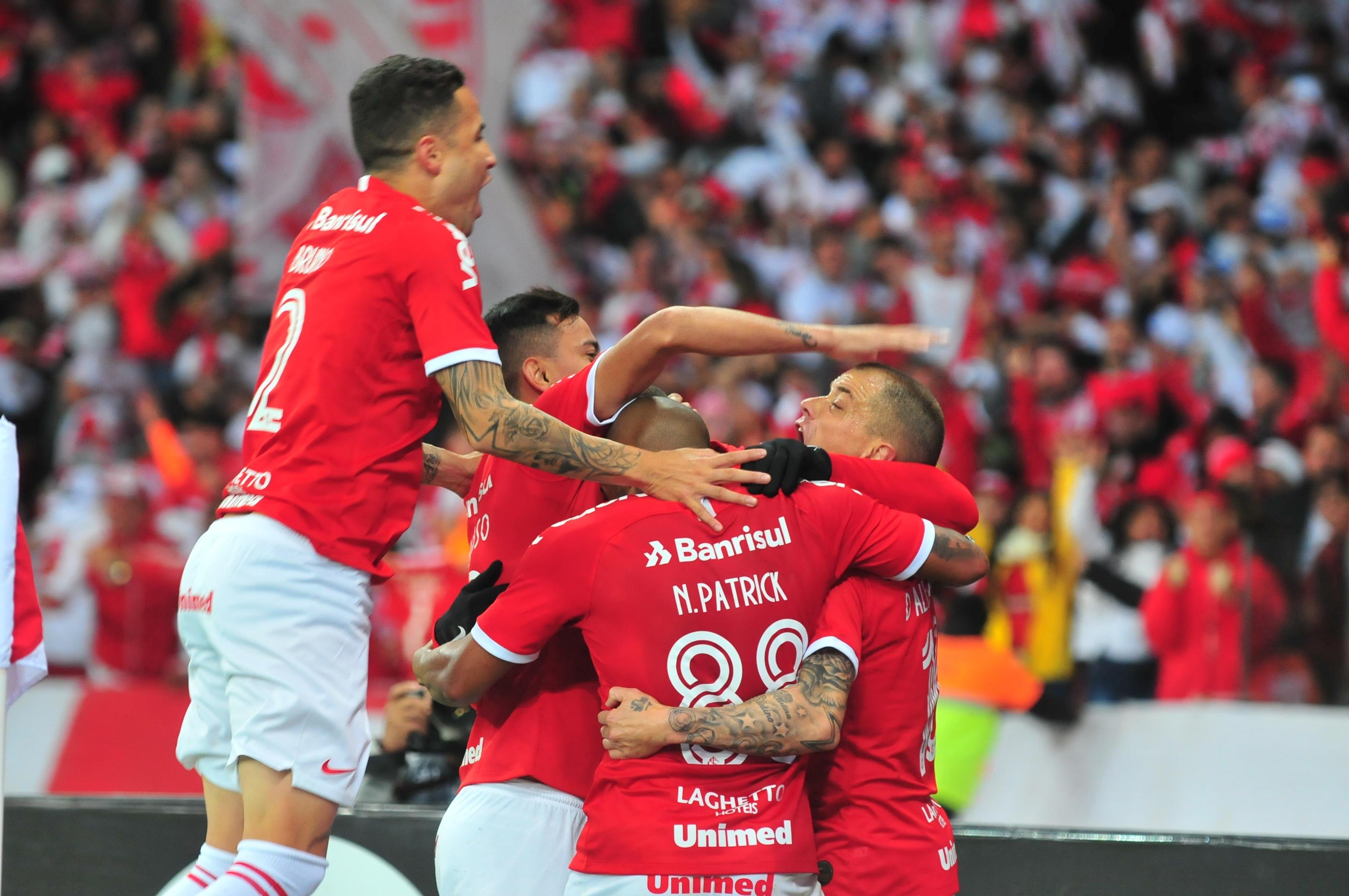 Jogadores exaltaram for&ccedil;a do grupo ap&oacute;s classifica&ccedil;&atilde;o para a final da Copa do Brasil