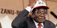 Nos últimos anos, Mugabe fez diversas viagens médicas a Singapura