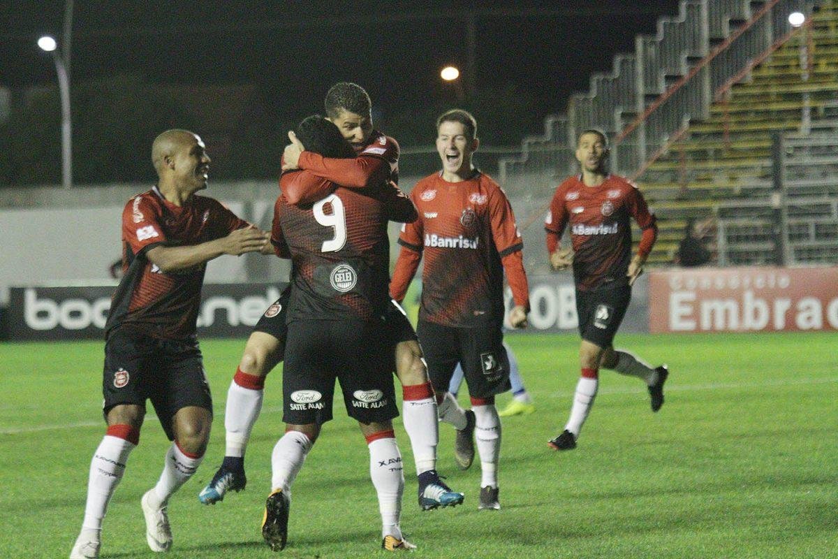 Ednei, ex-Inter, marcou o gol da vit&oacute;ria do Brasil de Pelotas sobre o Londrina e retornar&aacute; para a sua posi&ccedil;&atilde;o contra o CRB