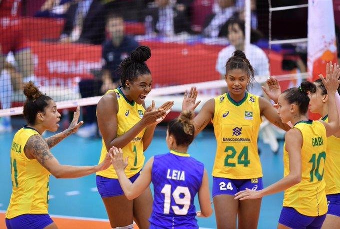 Vit&oacute;ria sobre a S&eacute;rvia, atual campe&atilde; mundial, foi por 3 sets a 2, com parciais de 25/20, 23/25, 25/18, 22/25, 15/12.