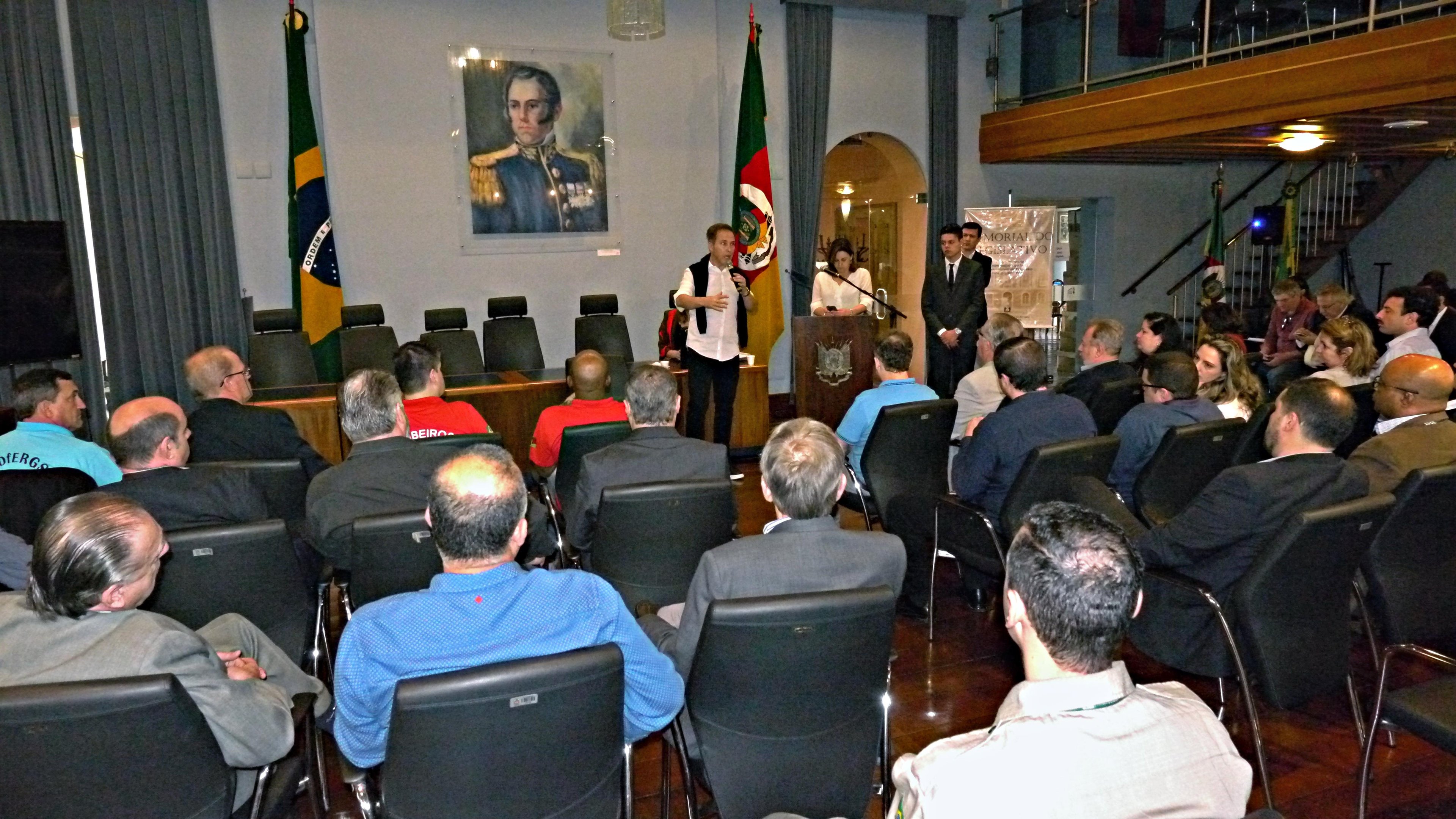 Encontro promovido pelo presidente da AL, Luis Augusto Lara, nessa segunda-feira
