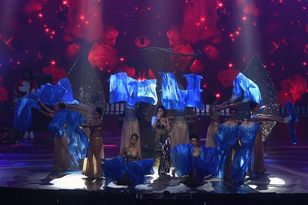 Performance durante cerim&ocirc;nia do "Oscar" de Bollywood