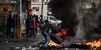 Protestos tiveram barricadas em chamas em Porto Príncipe