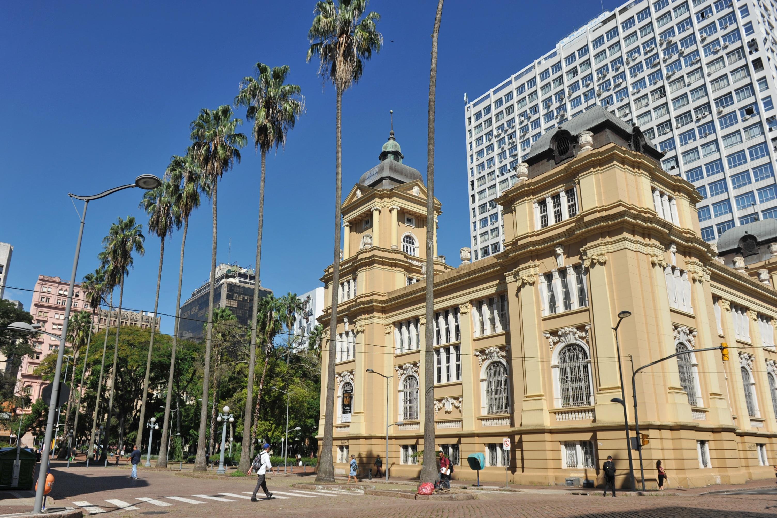 Domingo ser&aacute; de tempo bom em Porto Alegre