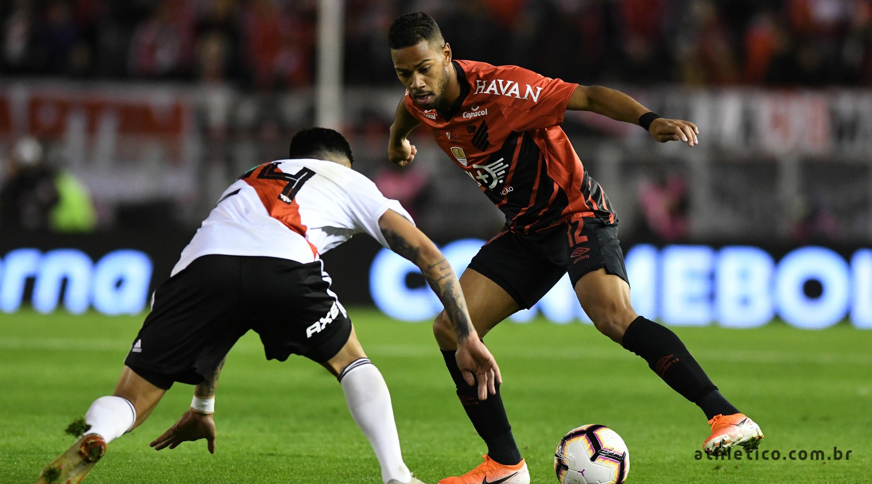 Principal destaque do mercado no per&iacute;odo foi o lateral-esquerdo Renan Lodi, vendido pelo Atlhetico-PR por 20 milh&otilde;es de euros (R$ 90 milh&otilde;es) para o Atl&eacute;tico de Madrid, da Espanha