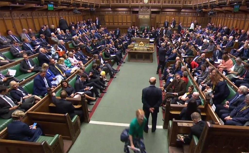 Depois de suspender a C&acirc;mara dos Comuns, primeiro-ministro, Boris Johnson, ir&aacute; ao Parlamento no per&iacute;odo da tarde