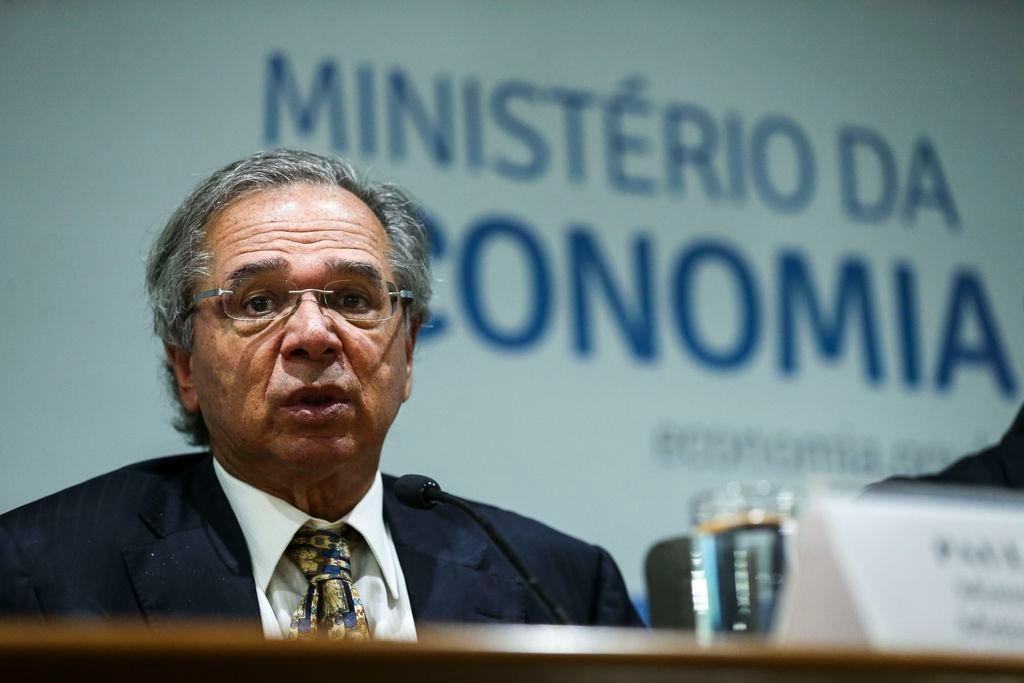 Guedes costura um acordo para enviar em bloco medidas que podem destravar a economia e, ao mesmo tempo, auxiliar no ajuste