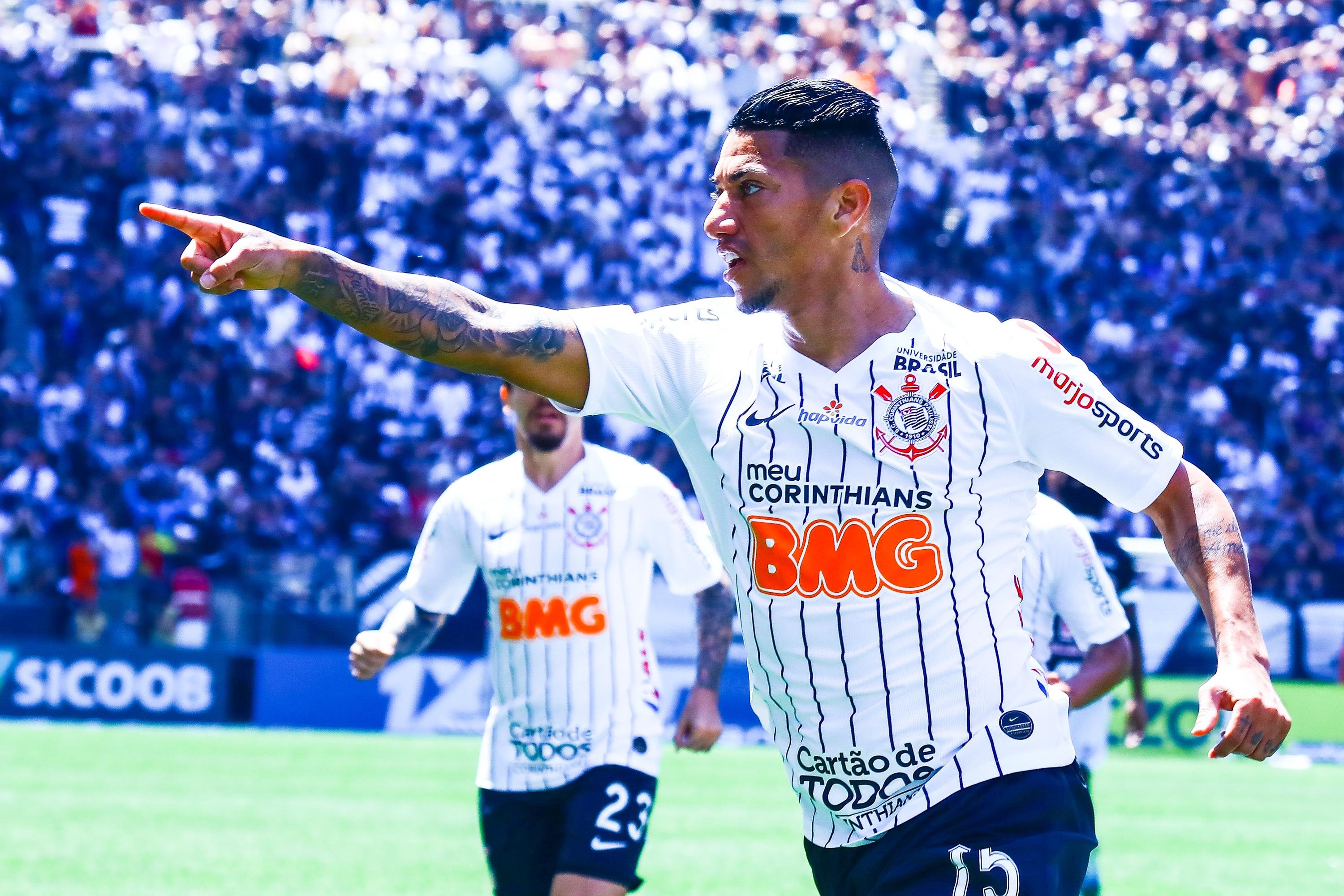 Ralf marcou o gol da vit&oacute;ria do Corinthians