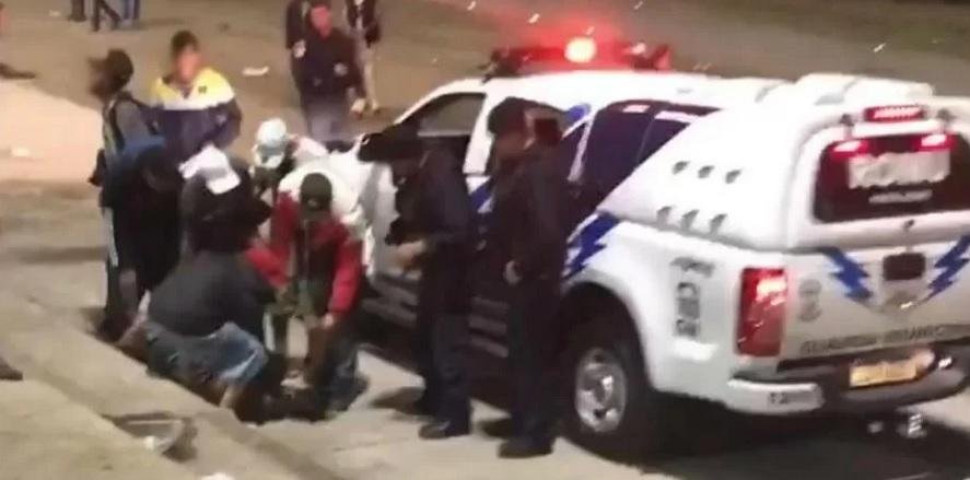 Briga ocorreu durante a noite de domingo na Orla do Gua&iacute;ba