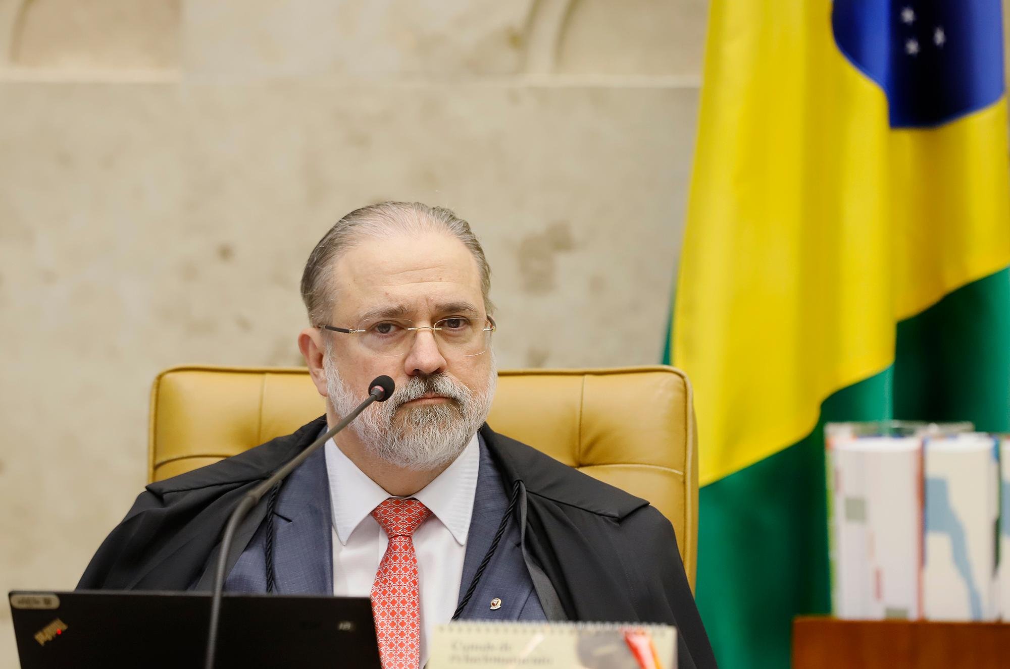 Aras garantiu que MPF n&atilde;o serve a governos ou a grupos ideol&oacute;gicos, em sua primeira vez no STF