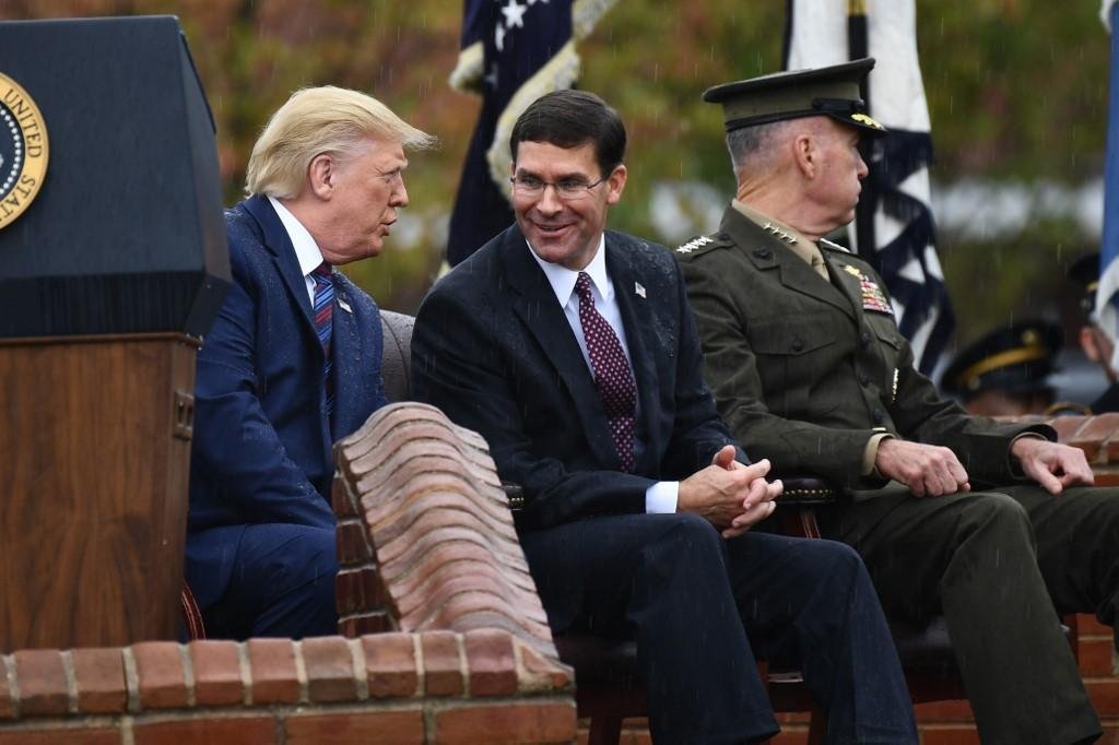 Segundo Hoffman, Esper n&atilde;o participou da conversa por telefone entre Trump e presidente ucraniano