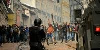 País enfrenta protestos e aumento na violência e criminalidade em virtude da crise