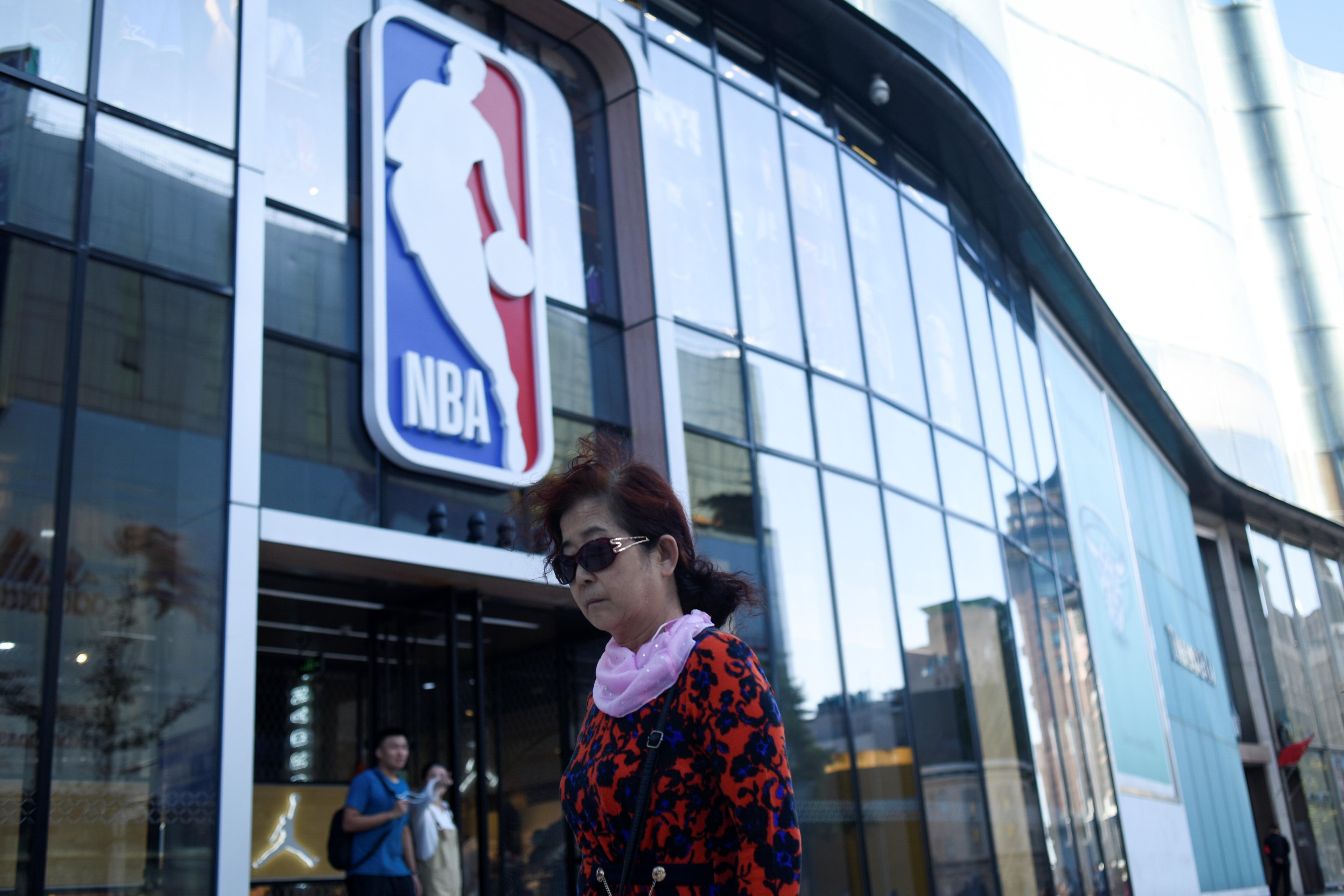 NBA n&atilde;o cede diante da press&atilde;o chinesa: apesar dos lucrativos neg&oacute;cios em jogo