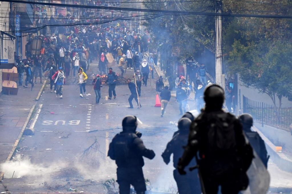 Confrontos j&aacute; deixaram dois mortos no pa&iacute;s