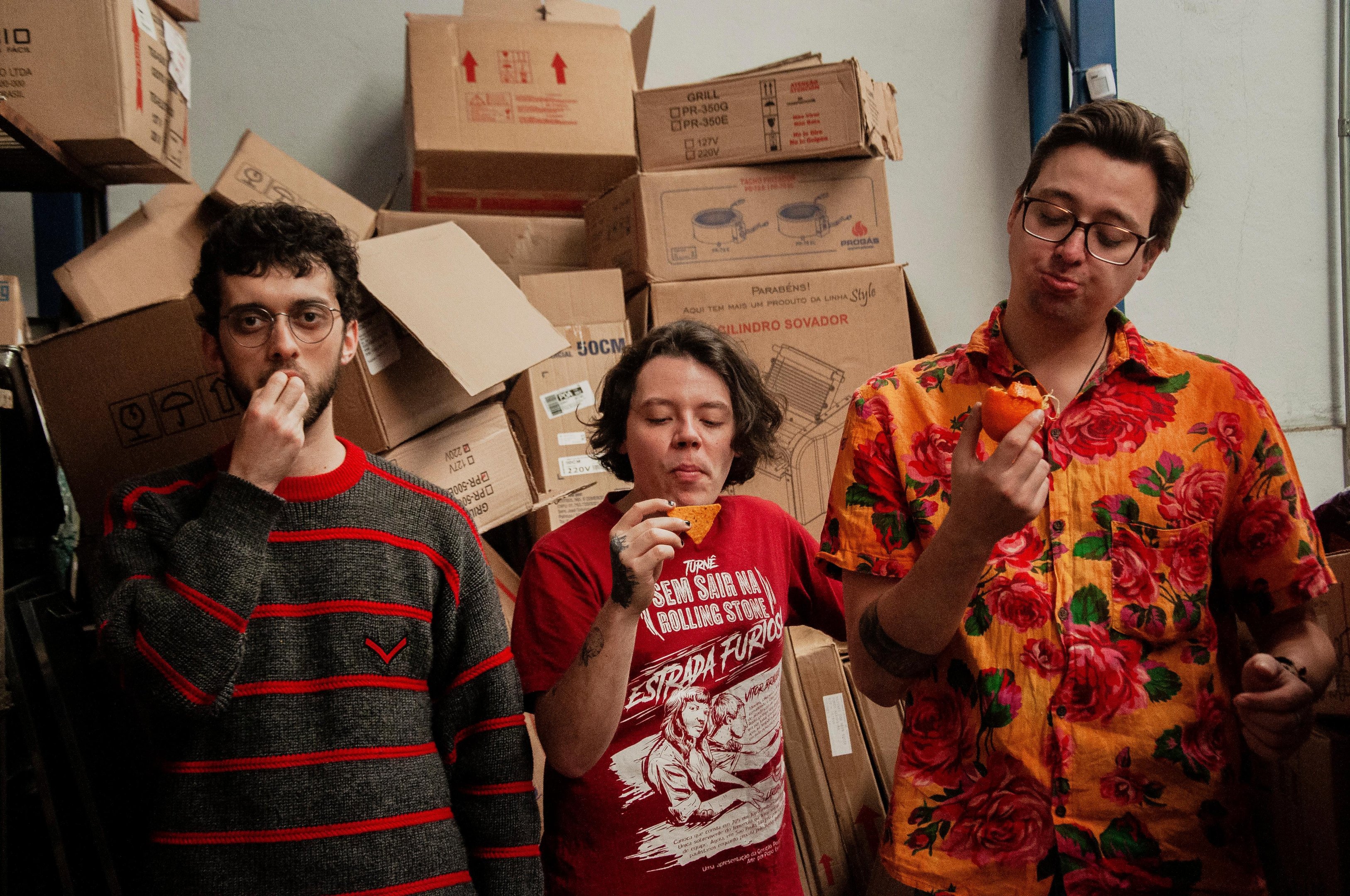O trio far&aacute; show nesta sexta-feira, &agrave;s 19h, na escadaria do Centro Cultural da UFRGS