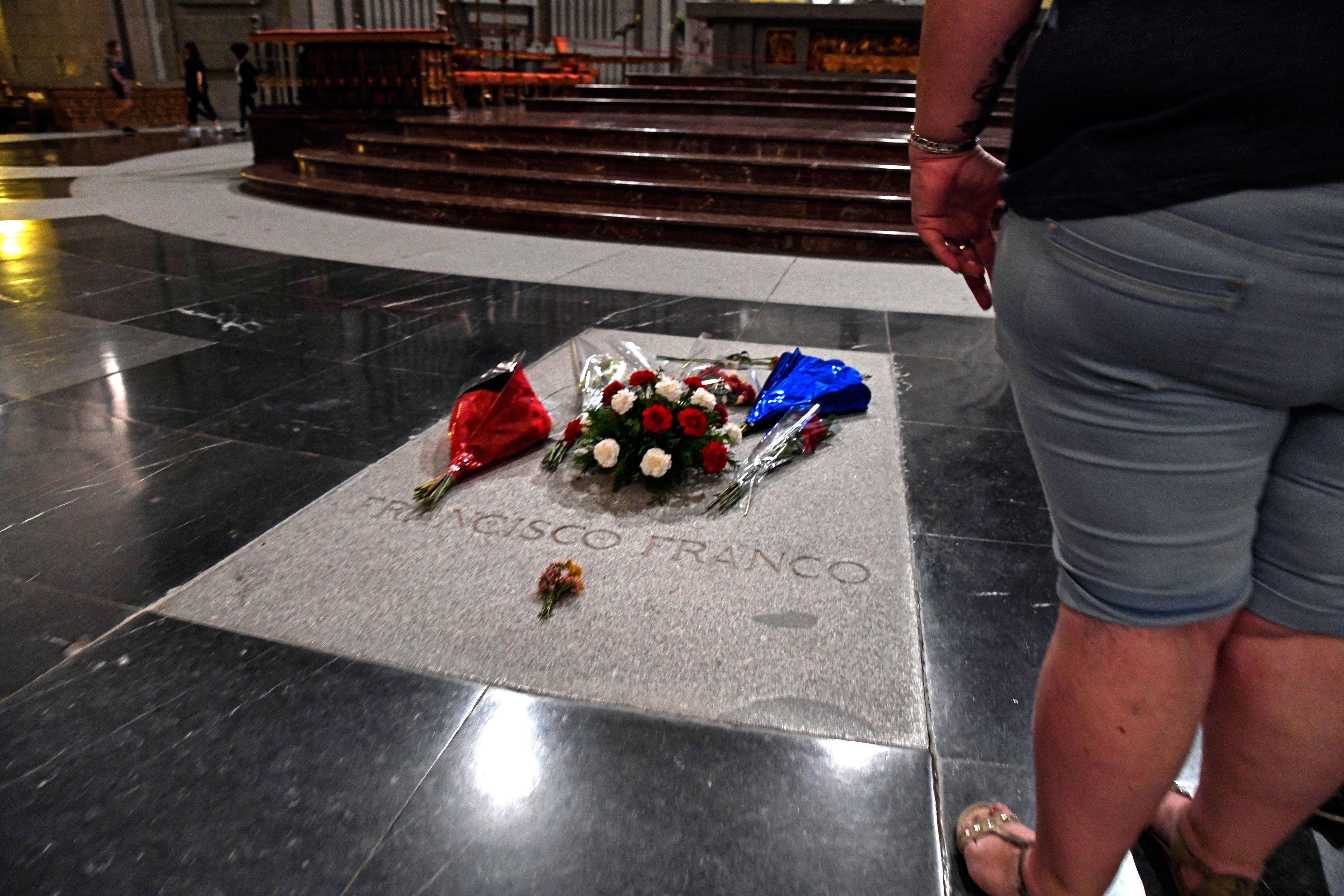 Supremo Tribunal espanhol aprovou a exuma&ccedil;&atilde;o do General&iacute;ssimo Franco ap&oacute;s uma disputa judicial entre o governo do social-democrata Pedro S&aacute;nchez e os descendentes do ditador