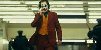 Joaquin Phoenix na pele de Coringa, o maior rival de Batman