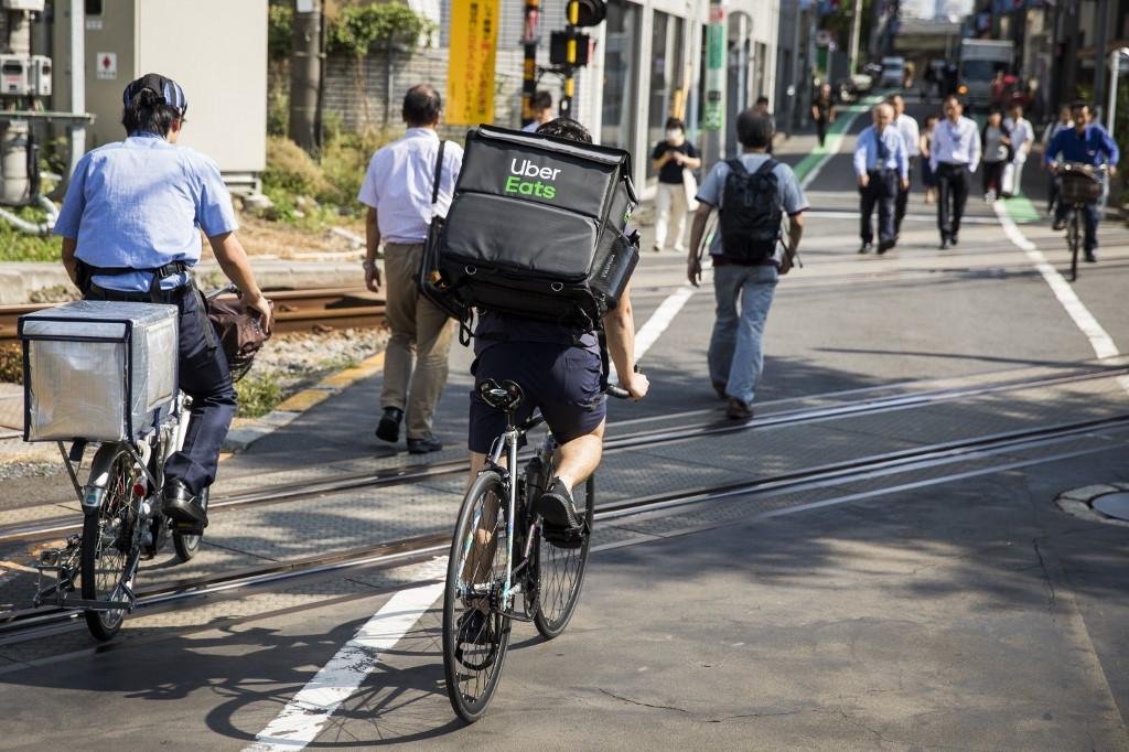 Uber j&aacute; conta com plataforma para entrega de comida