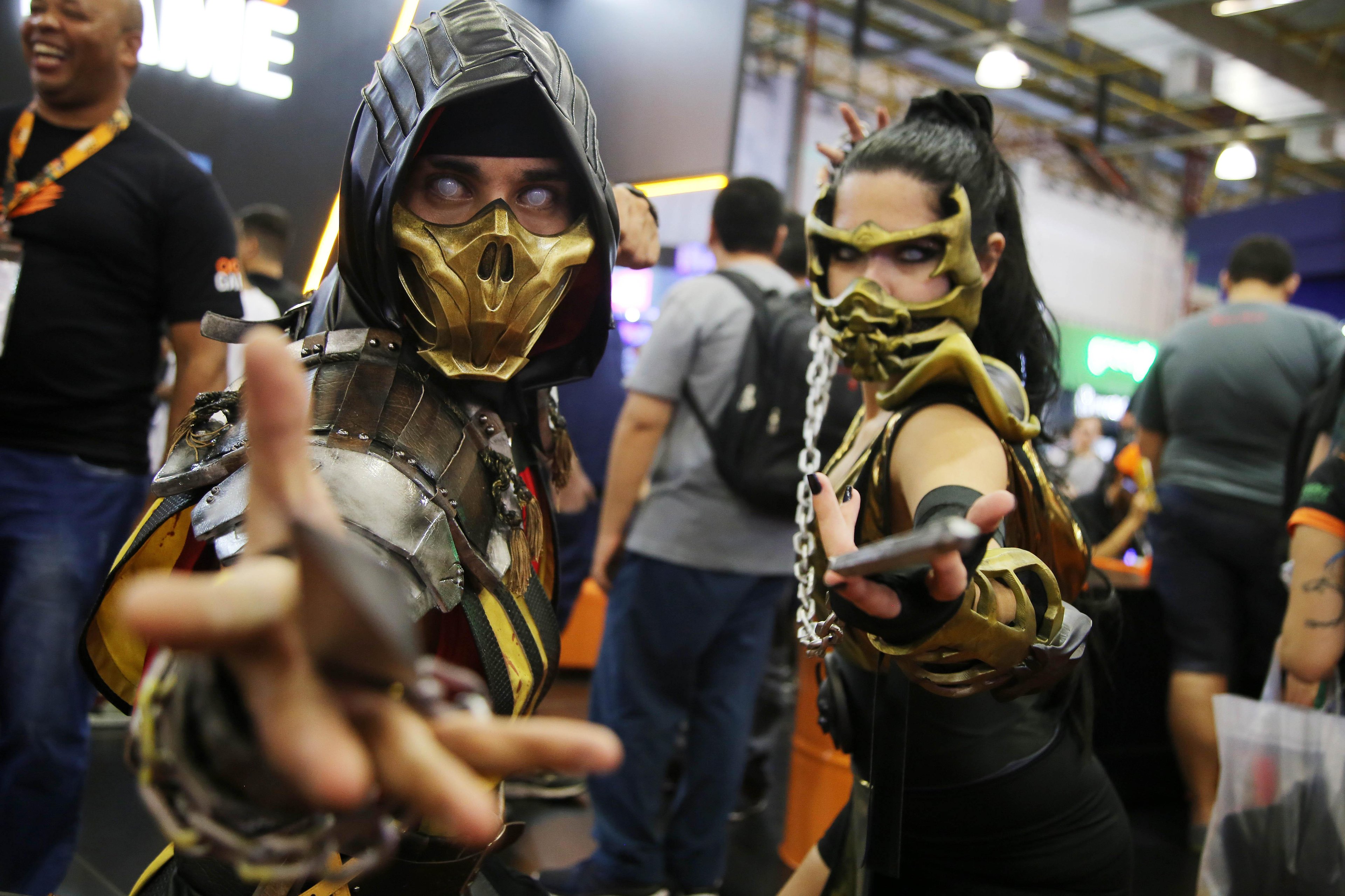 Entre um concurso e outro, os Cosplayers tiravam fotos com o p&uacute;blico.