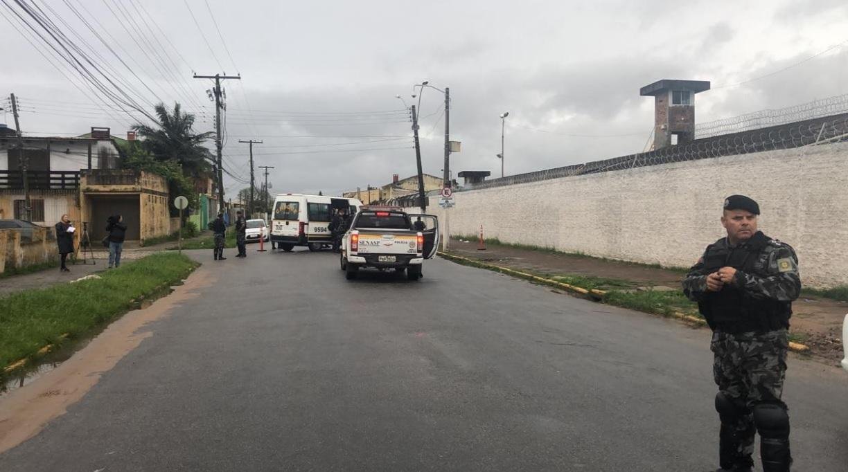 Transfer&ecirc;ncia de presos come&ccedil;o na manh&atilde; desta segunda-feira