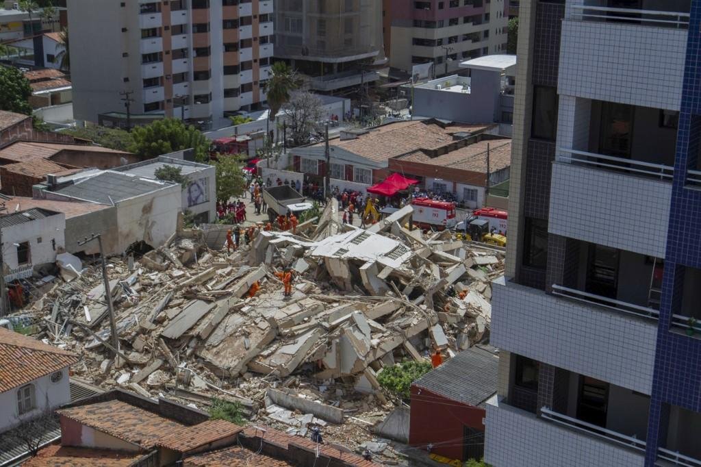 Pr&eacute;dio em Fortaleza desabou nessa ter&ccedil;a-feira