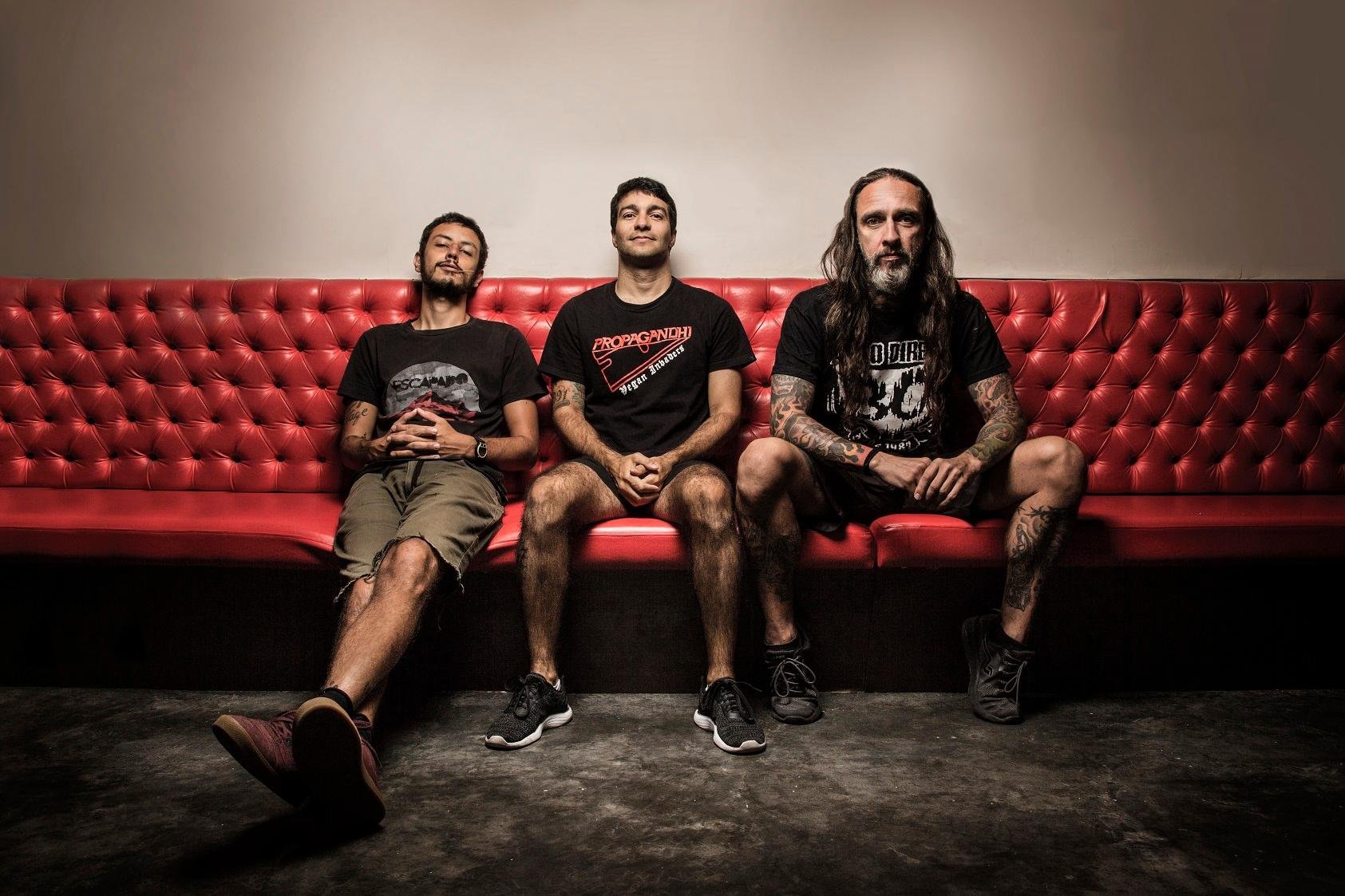 Banda capixaba est&aacute; divulgando seu novo disco, "Ponto Cego"