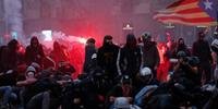 Barcelona vive sexta-feira de caos devido a grandes protestos