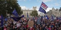 Manifestantes pedem impedimento do Brexit