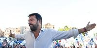 Matteo Salvini celebrou neste sábado em Roma uma grande manifestação nacional de toda a direita