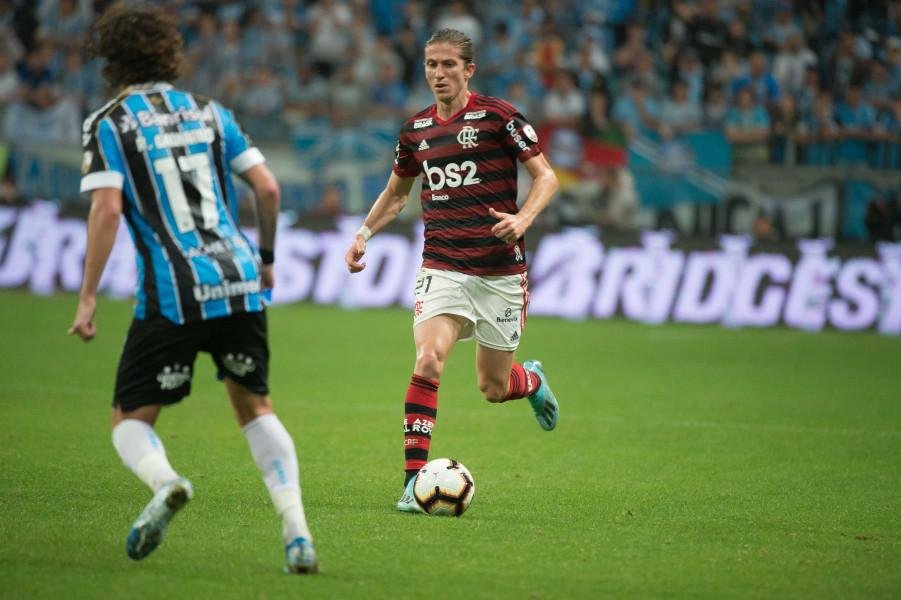 Filipe Luis atuou contra o Fluminense, no domingo, e acredita que estar&aacute; em campo contra o Gr&ecirc;mio