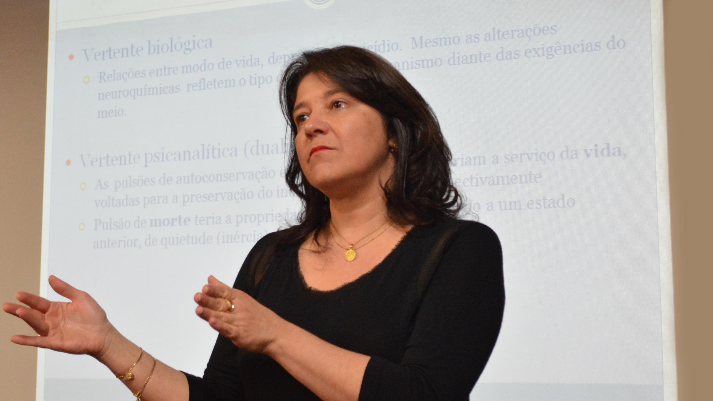 Cl&aacute;udia Weyne Cruz ser&aacute; uma das palestrantes