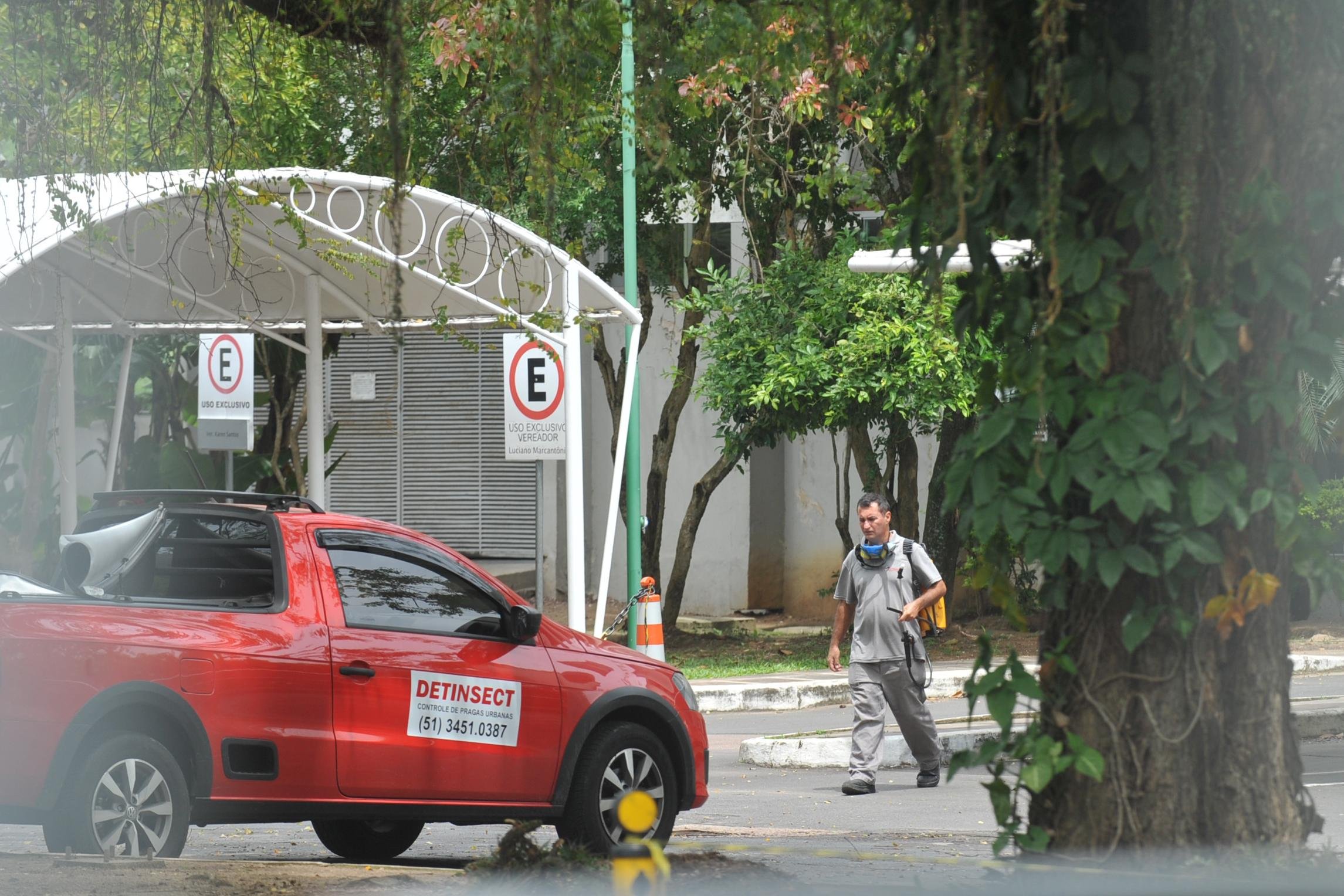 C&acirc;mara est&aacute; passando pela segunda dedetiza&ccedil;&atilde;o do m&ecirc;s
