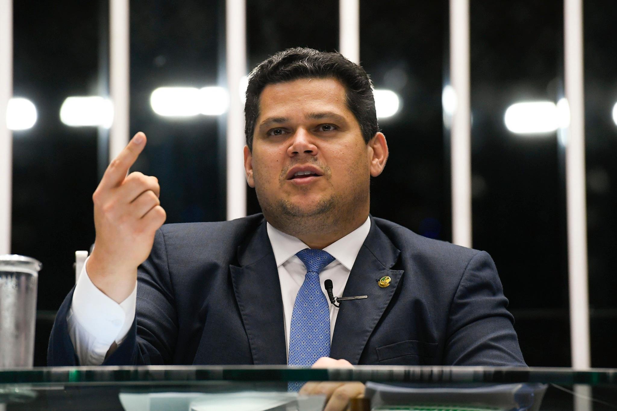 Nas datas citadas pelo presidente do Senado, o ato ser&aacute; realizado em 5, 12 ou 19 do pr&oacute;ximo m&ecirc;s