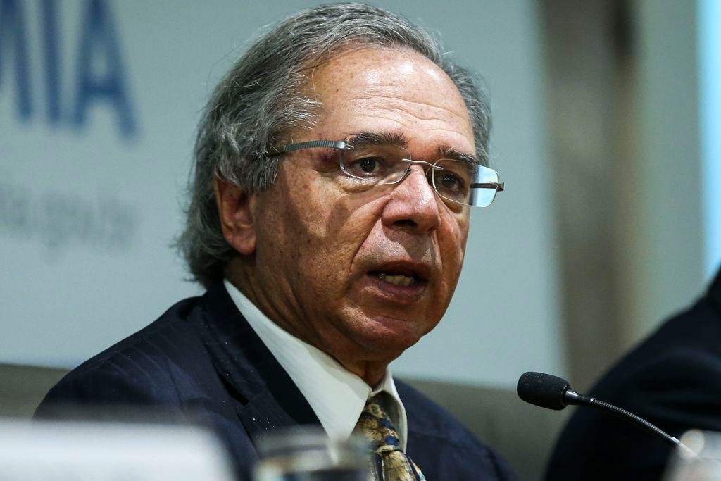 Segundo ministro, economia deve encerrar ano com aumento de pouco menos de 1%
