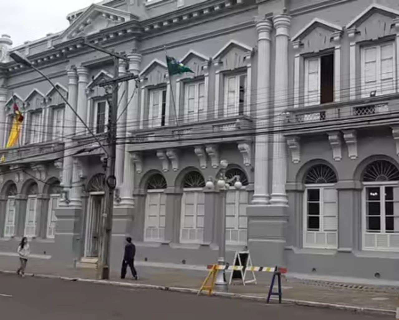 Unidades administrativas das Secretarias e integrantes da estrutura administrativa s&atilde;o os que adotam o turno &uacute;nico