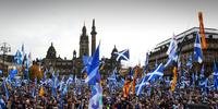 Manifestação pede referendo na Escócia