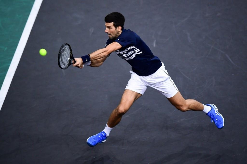 Djokovic conquistou pela quinta vez o Masters 1000 de Paris ao vencer o canadense Denis Shapovalov, com parciais de 6-3 e 6-4