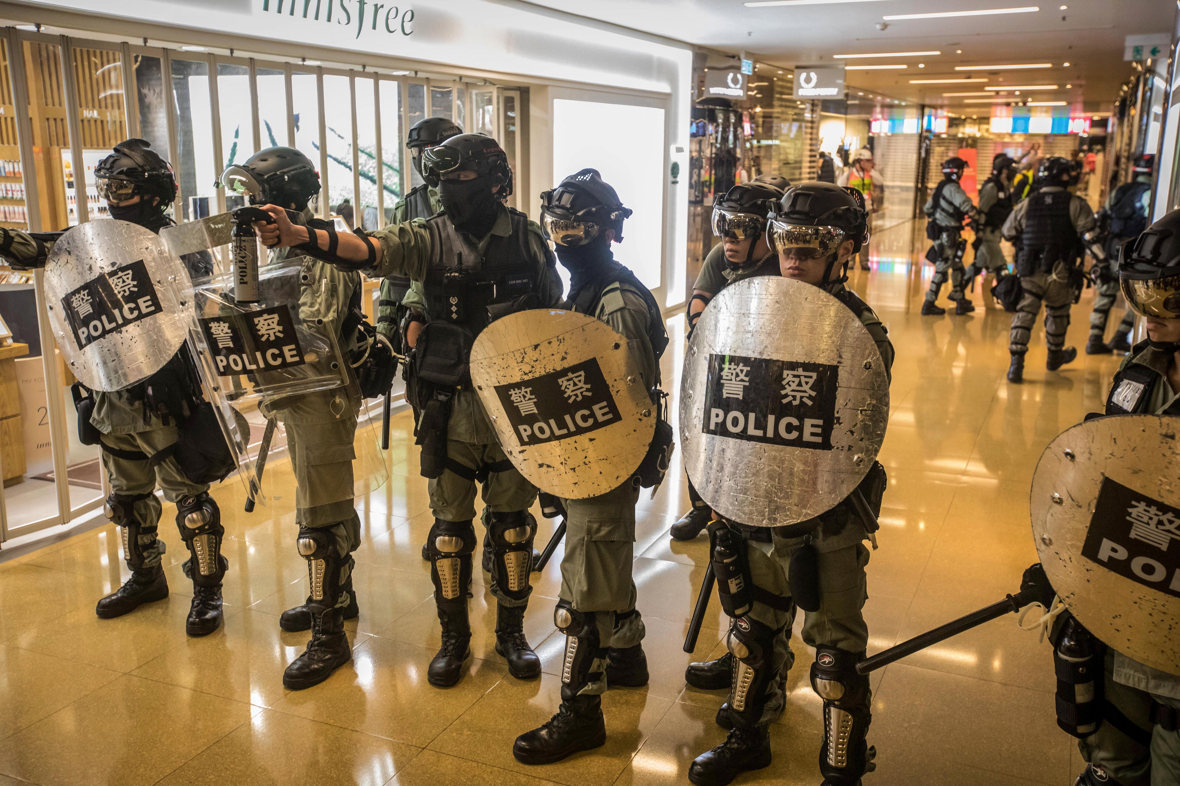 Protestos do fim de semana foram marcados por vandalismo e deten&ccedil;&atilde;o