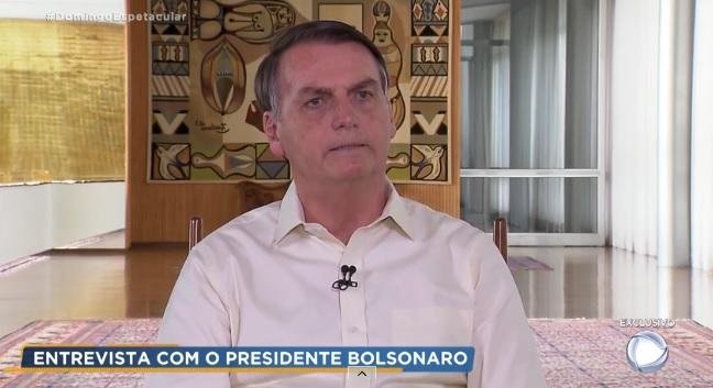 Presidente Jair Bolsonaro concedeu entrevista para a TV Record neste domingo