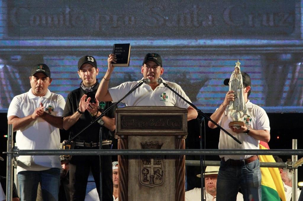 Luis Fernando Camacho &eacute; presidente do Comit&ecirc; C&iacute;vico de Santa Cruz