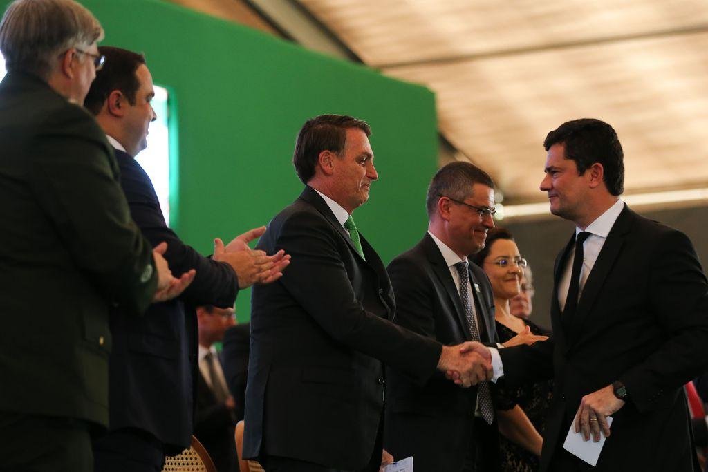 Jair Bolsonaro participa da cerim&ocirc;nia de encerramento dos cursos de forma&ccedil;&atilde;o profissional do ano de 2019, para ingresso na carreira Policial Federal
