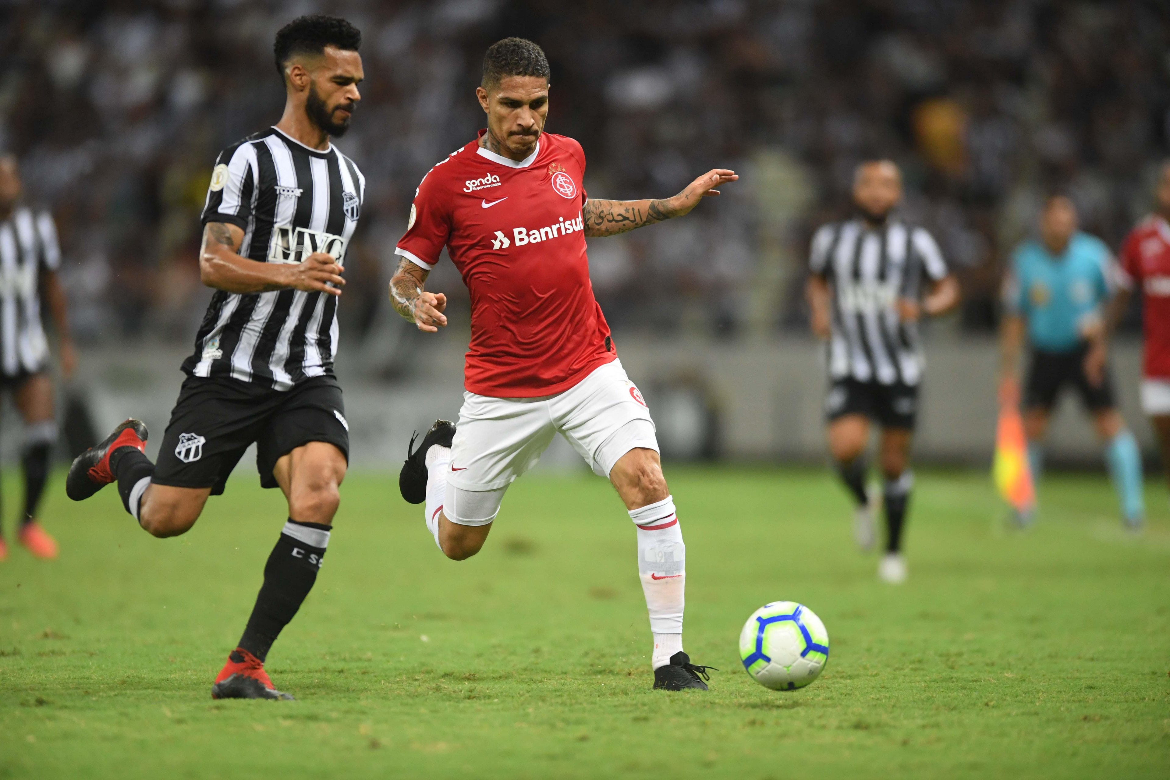 Paolo Guerrero deve jogar neste domingo