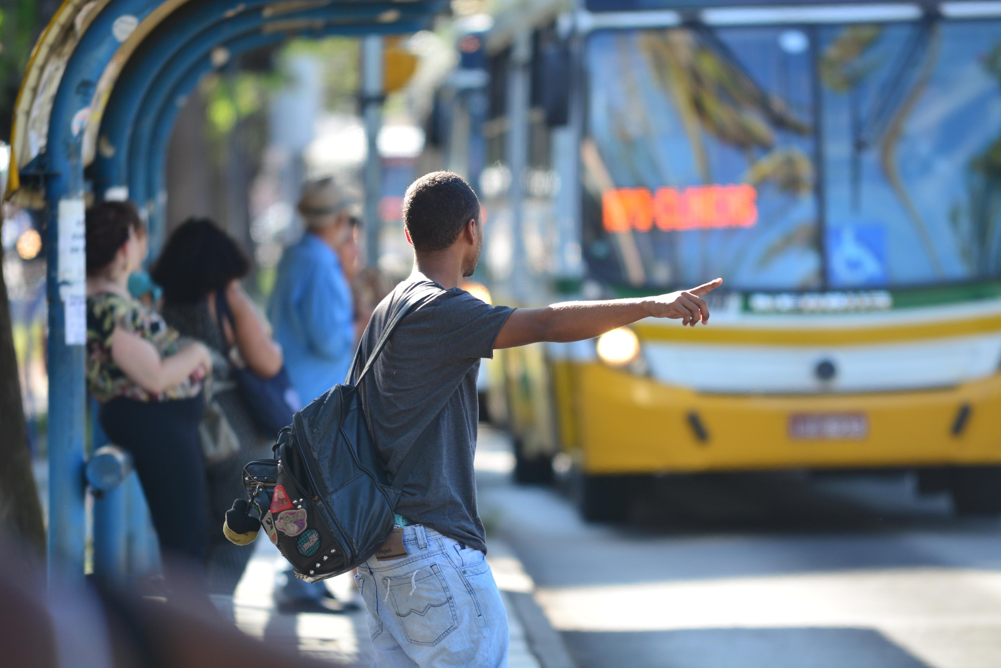Linhas de &ocirc;nibus de Porto Alegre ter&atilde;o refor&ccedil;os para as regi&otilde;es da PUCRS, Fapa e Uniritter